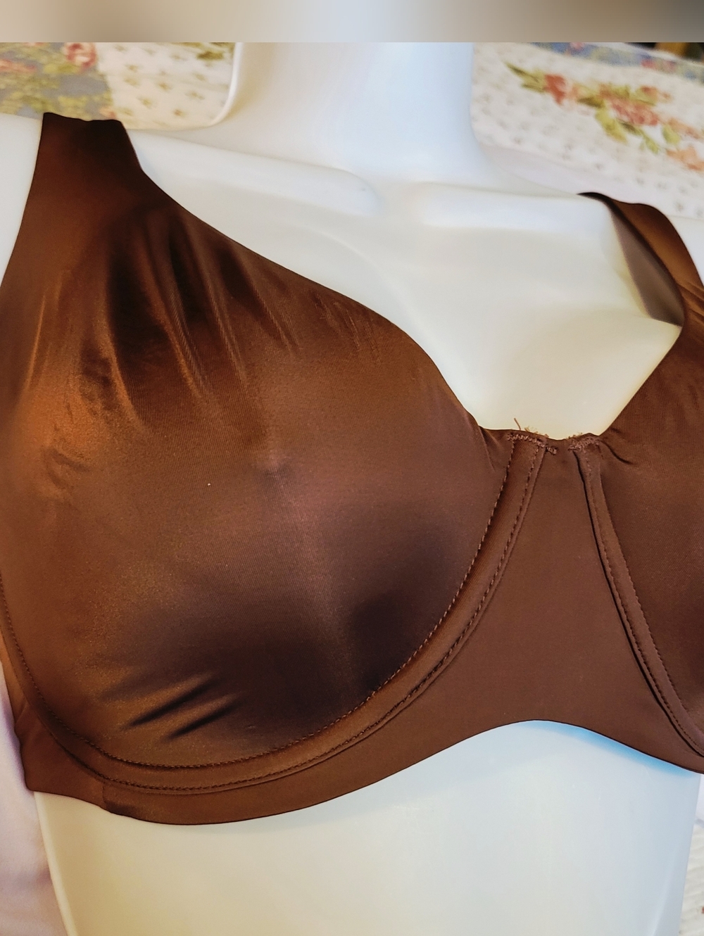 CUUP Smooth Wireless Bra in Deep Brown
